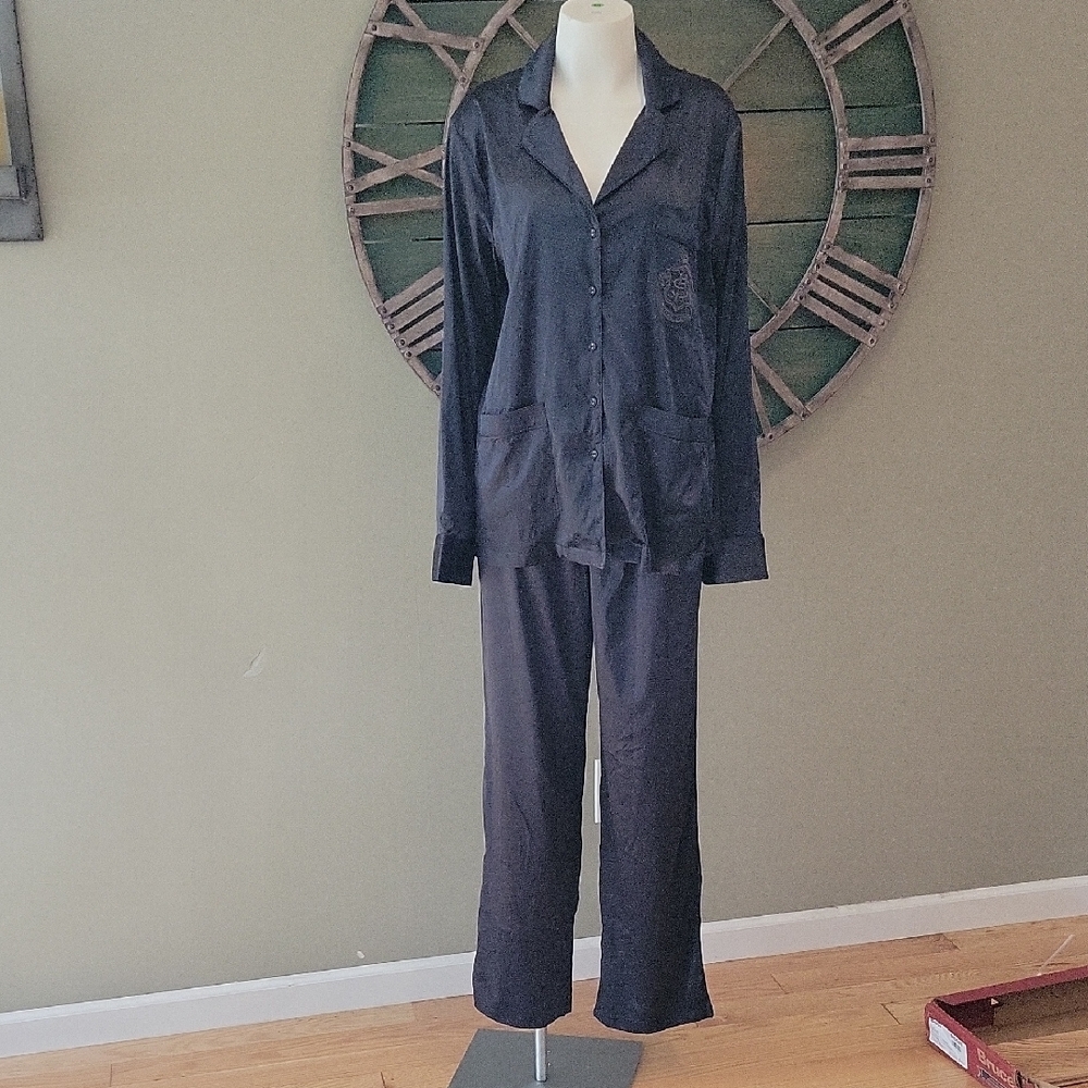 Skims Hotel Onyx Shine Pajama Set